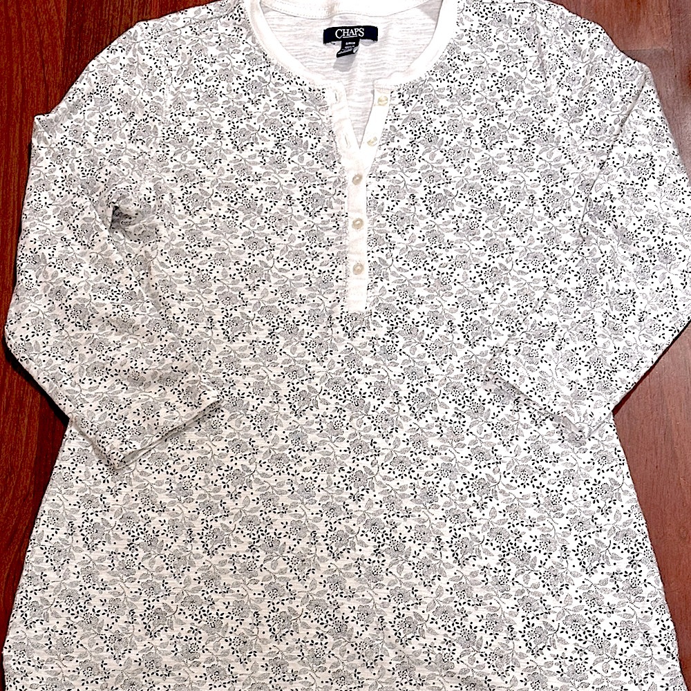 Chaps patterned women’s 3/4 length sleeve shirt size small